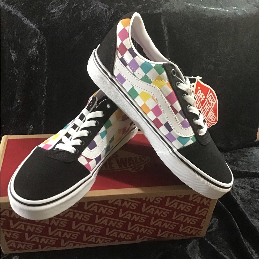 Women’s Vans Ward Party check multi color checkerboard tie on shoes